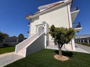 Golden Heart Apartments